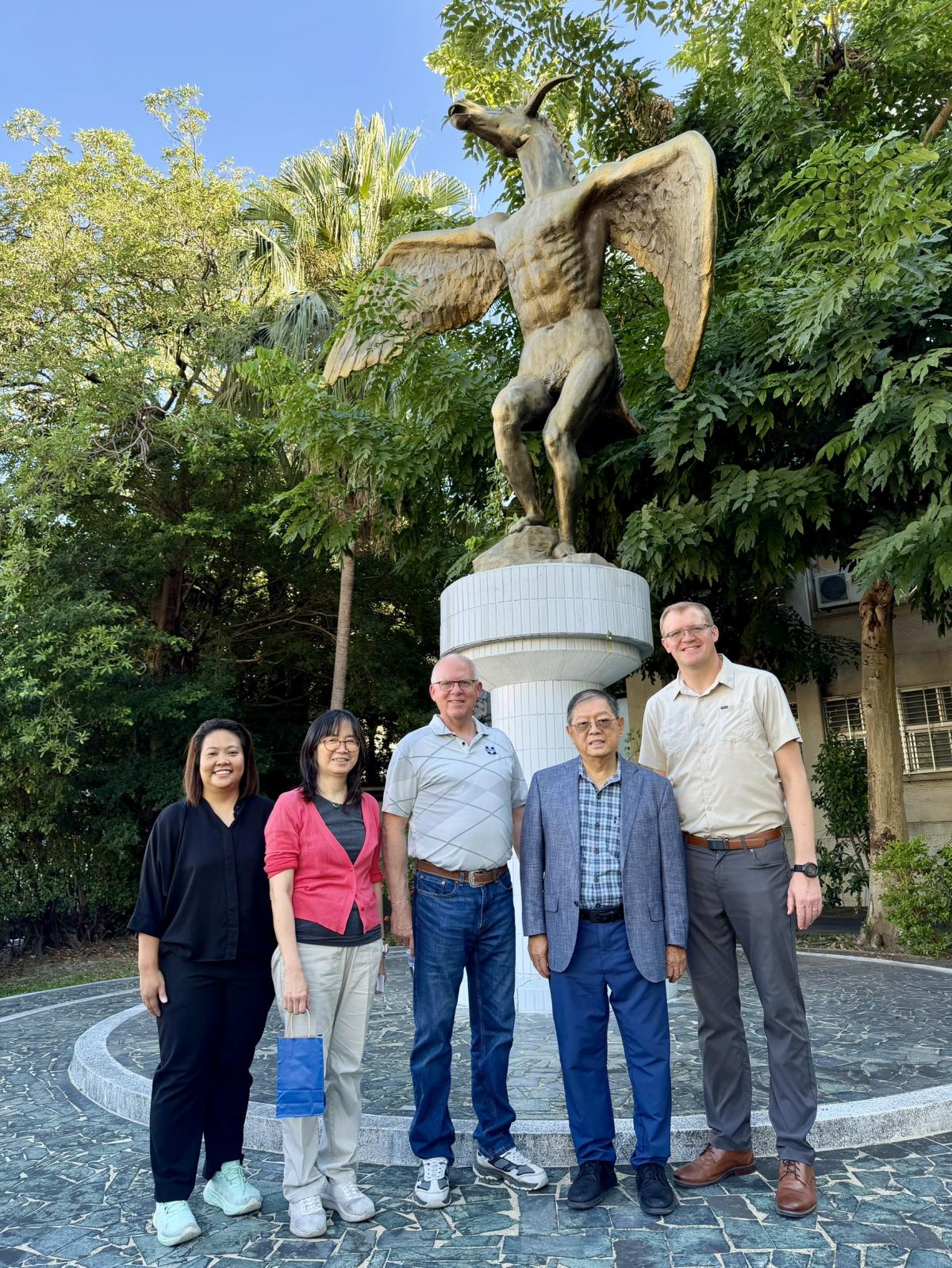 2025/11/04 美國猶他州立大學（Utah State University）奎尼農業與自然資源學院（Quinney College of Agriculture and Natural Resourc....